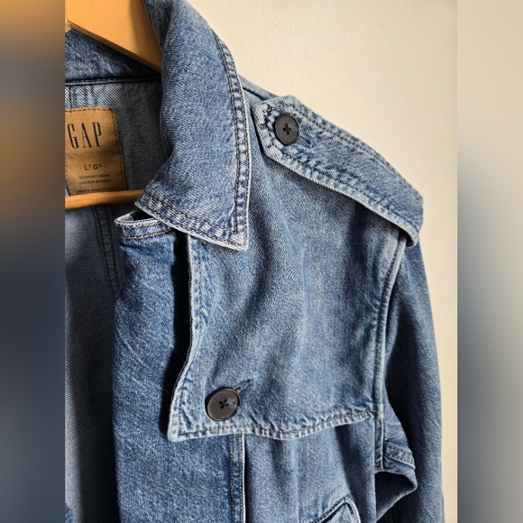 GAP Jean Jacket - Picture 6 of 11